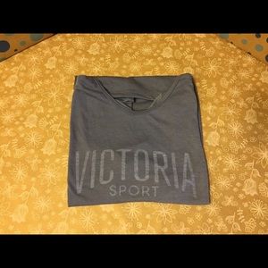 NWT VS Sport scoop back Tee!